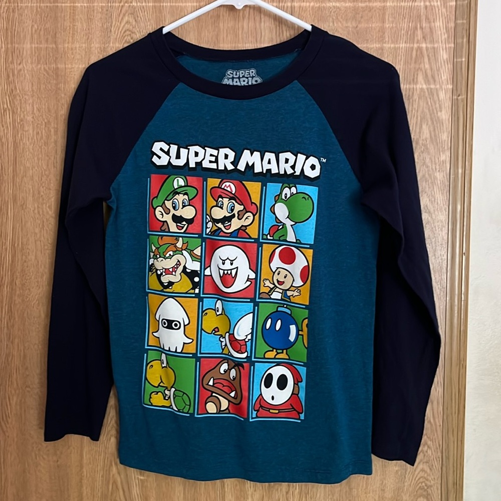 Super Mario Boy’s Long Sleeve T-Shirt